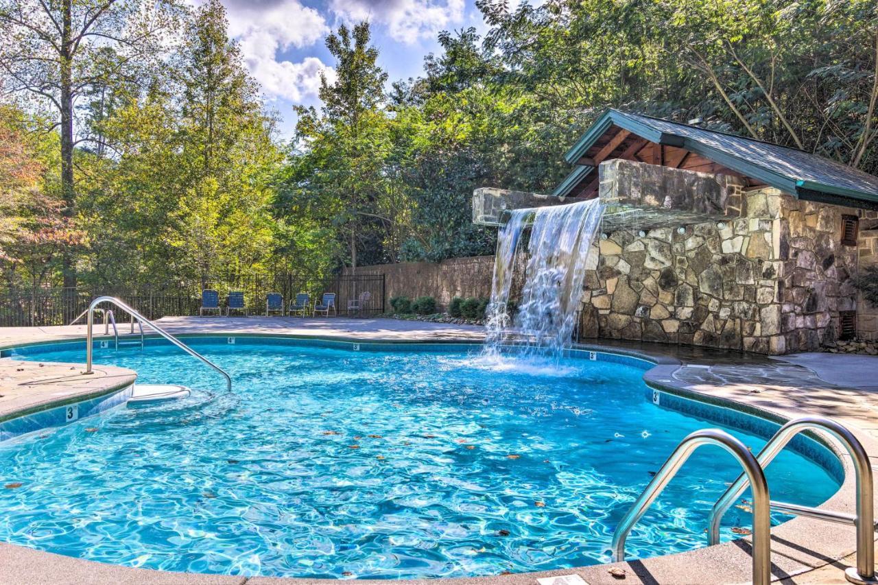 Dog Friendly, Romantic Mtn Getaway Hot Tub Pool Gatlinburg Exteriér fotografie