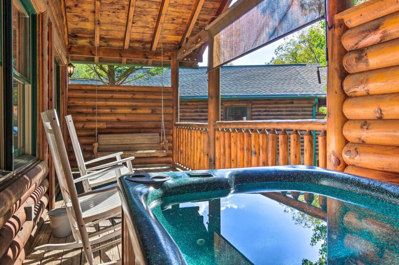 Dog Friendly, Romantic Mtn Getaway Hot Tub Pool Gatlinburg Exteriér fotografie