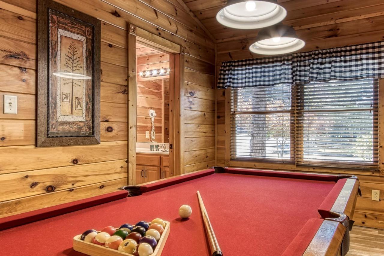 Dog Friendly, Romantic Mtn Getaway Hot Tub Pool Gatlinburg Exteriér fotografie
