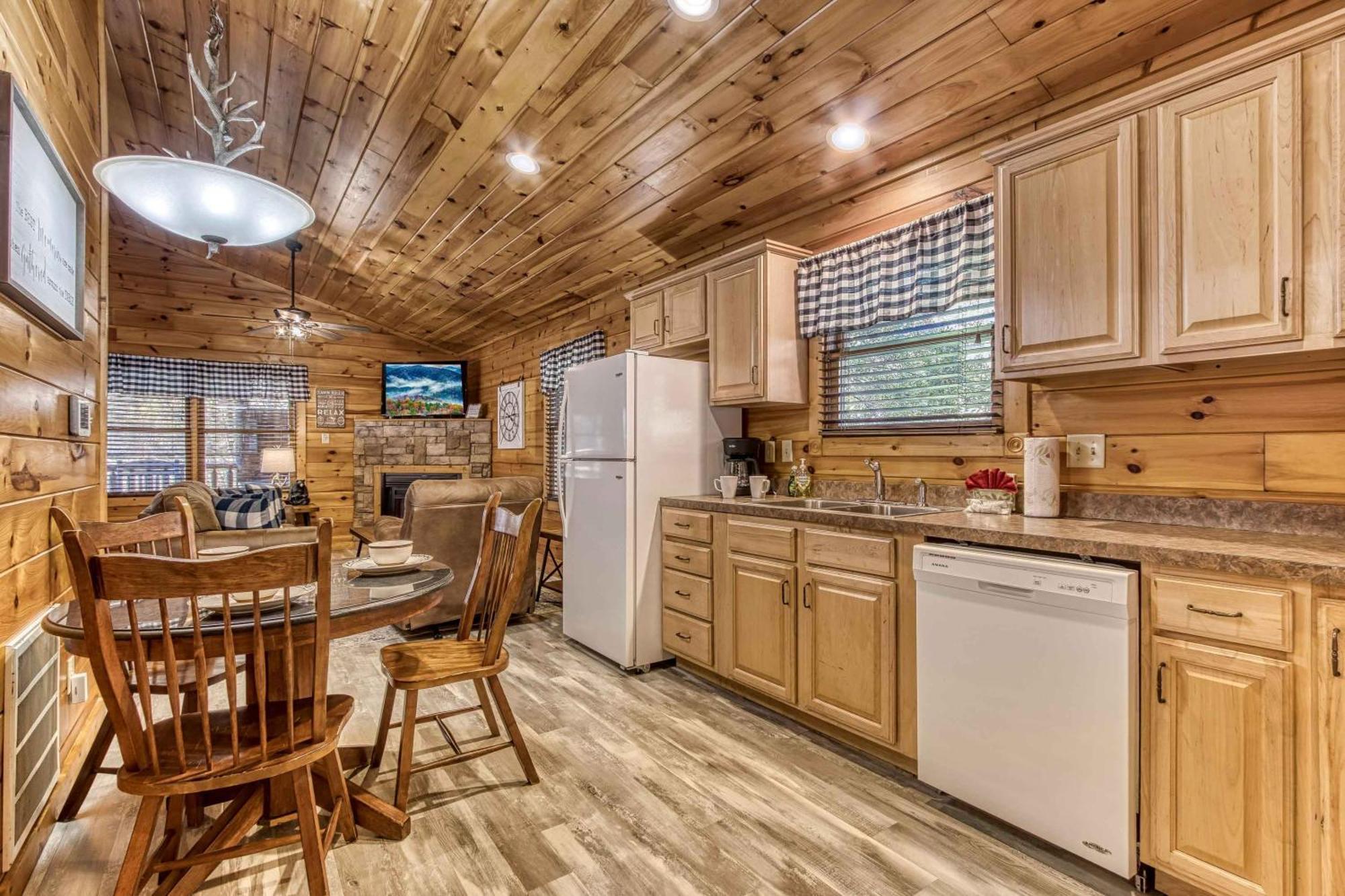 Dog Friendly, Romantic Mtn Getaway Hot Tub Pool Gatlinburg Exteriér fotografie