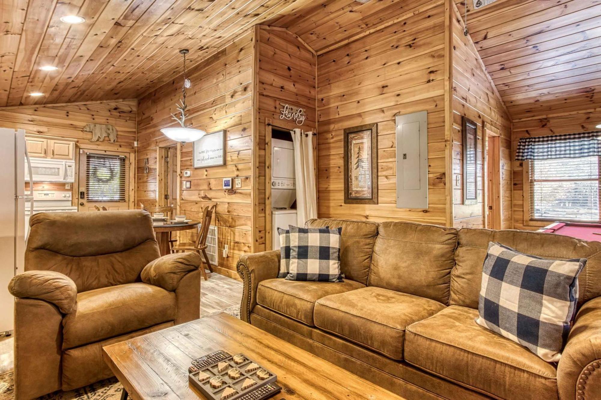 Dog Friendly, Romantic Mtn Getaway Hot Tub Pool Gatlinburg Exteriér fotografie