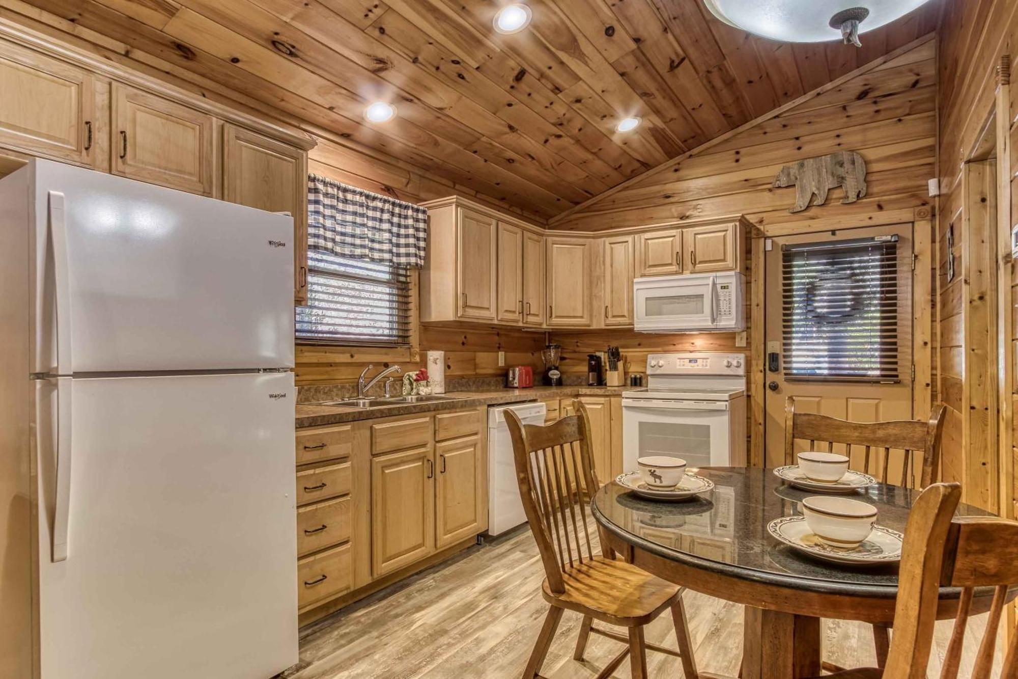 Dog Friendly, Romantic Mtn Getaway Hot Tub Pool Gatlinburg Exteriér fotografie